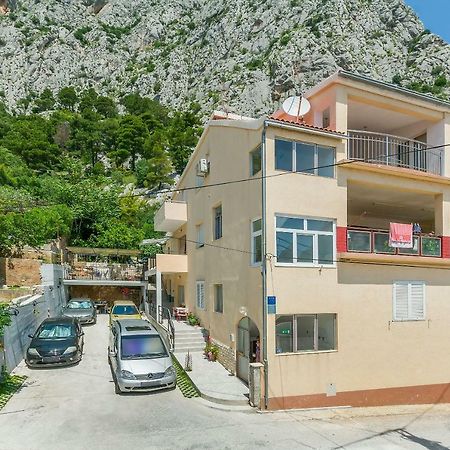 Apartment Ivanka Omis Exterior photo