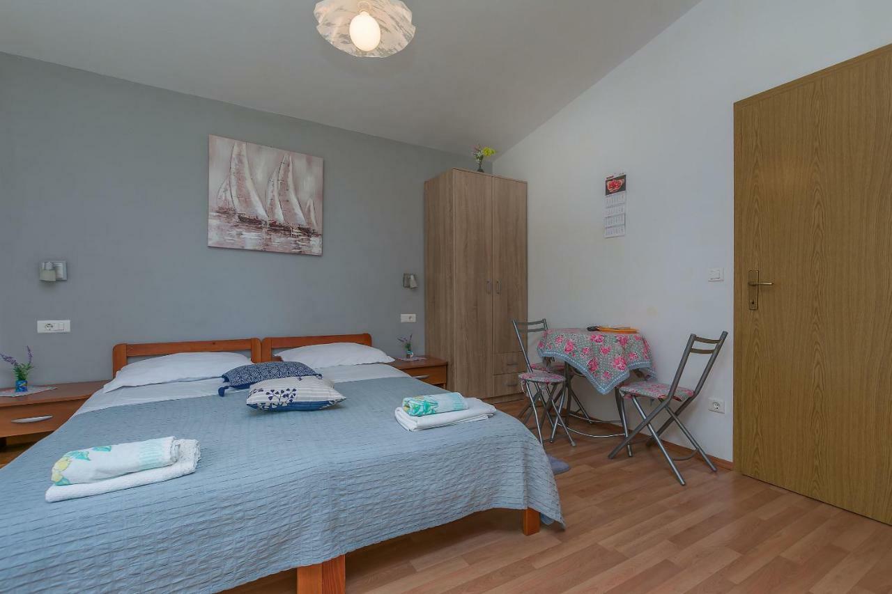 Apartment Ivanka Omis Exterior photo